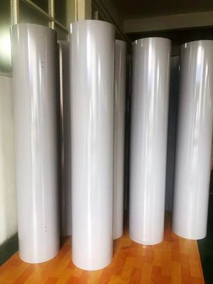 Tubes d'isolation de fil électrique à haute résistance chimique en fibre de verre blanche